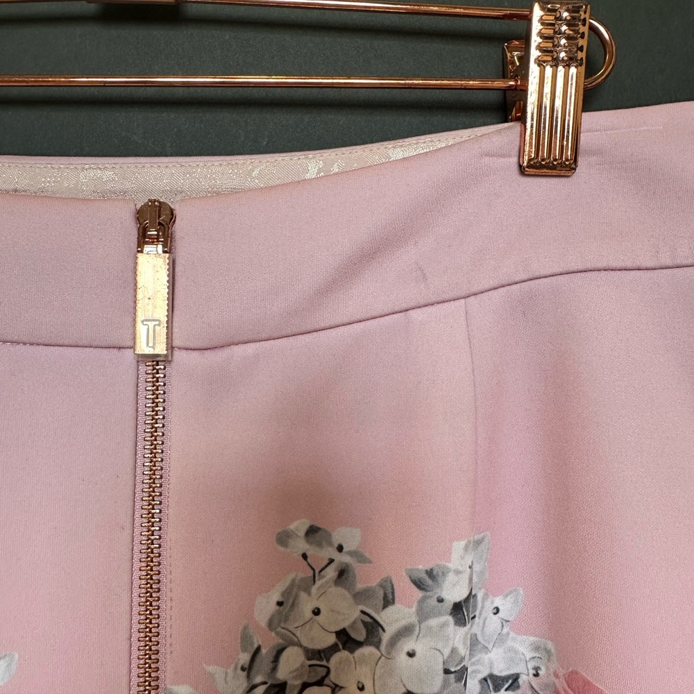 Ted Baker *NWT* Soella Pink Floral Pencil Skirt - Picture 6 of 10